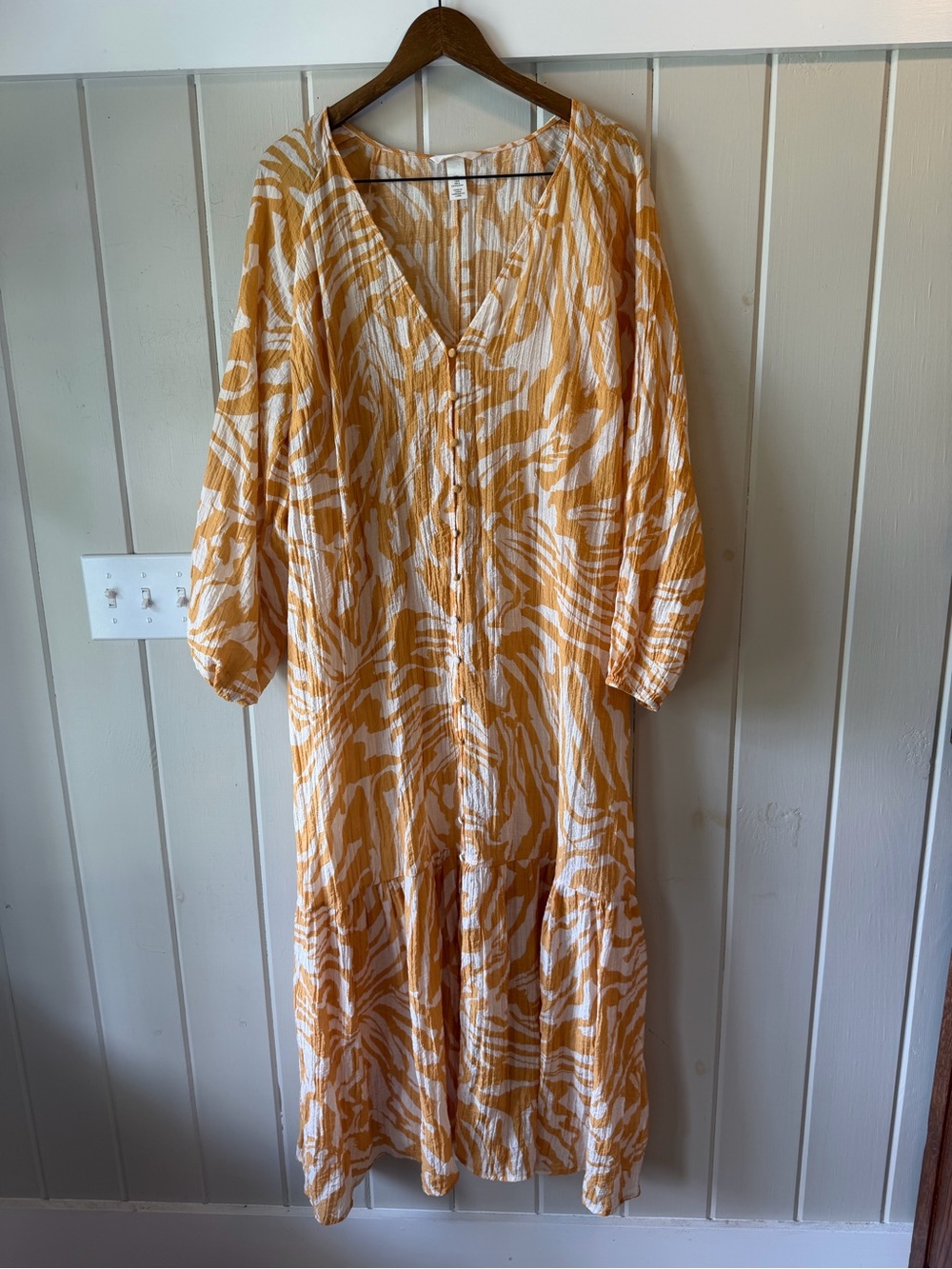 H&M Orange & White Printed V-Neck Long Sleeve Maxi Dress, Size Large
